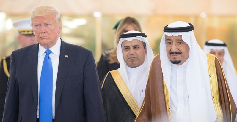 Trump chega à Arábia Saudita