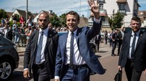 Projecções dão vitória esmagadora a Macron