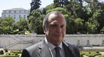 Sobrinha de Carlos César contratada por empresa camarária