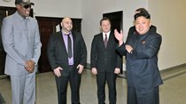 Dennis Rodman volta à Coreia do Norte para