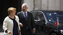 Costa reúne com Presidente Bachellet no Chile
