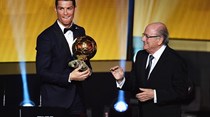 Blatter defende Ronaldo das acusações do fisco espanhol