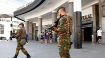 Mala que explodiu em Bruxelas estava cheia de pregos