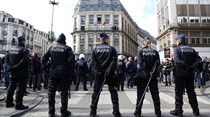Polícia belga liberta suspeitos detidos após ataque a estação