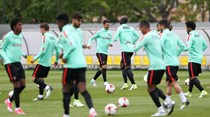 Guerreiro e Bernardo Silva ausentes do treino de Portugal