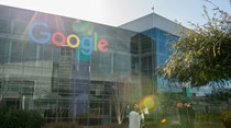 Google multada em 2,4 mil milhões de euros