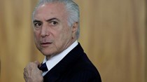 Oposição quer Temer fora da presidência