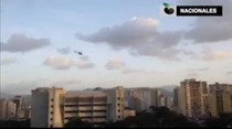 Helicóptero dispara sobre Ministério e Tribunal