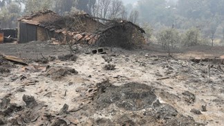 Duzentas habitações totalmente destruídas pelo incêndio
