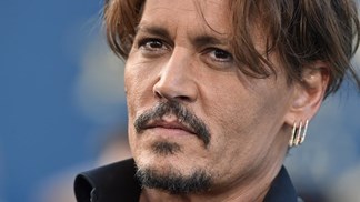 Depp pede desculpa por comentário sobre assassínio de Trump