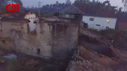 Drone capta rasto de destruição do incêndio em Pedrógão Grande