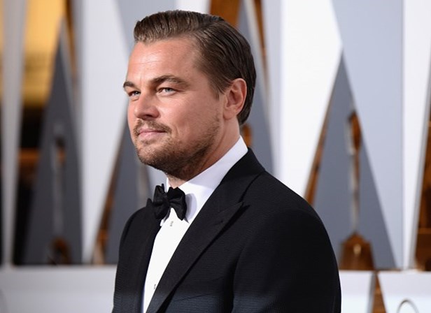 DiCaprio devolve Oscar de Marlon Brando