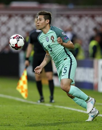 <strong>8- Raphael Guerreiro - Borussia Dortmund</strong>