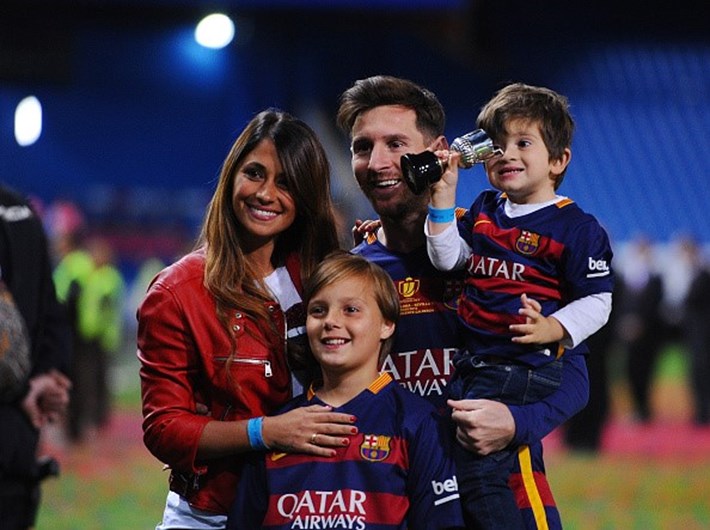 Messi e namorada