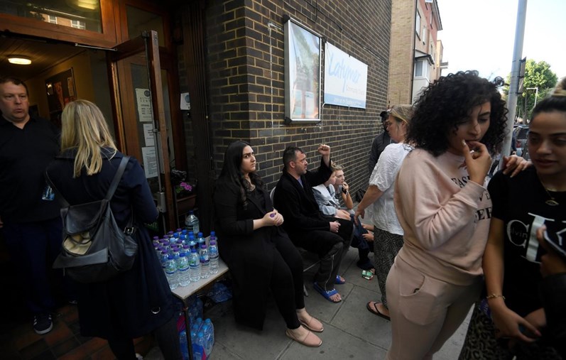 Sobreviventes do incêndio em Londres