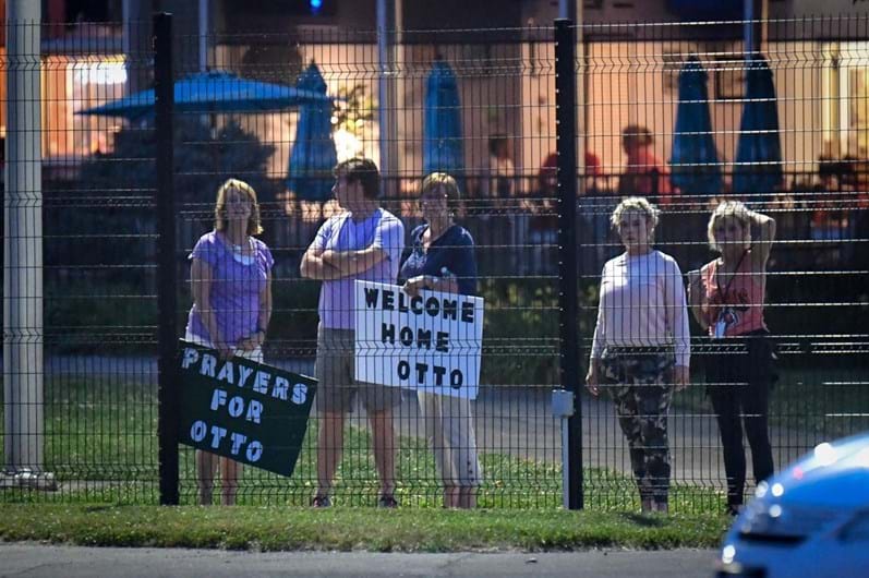 Otto Warmbier chega aos EUA