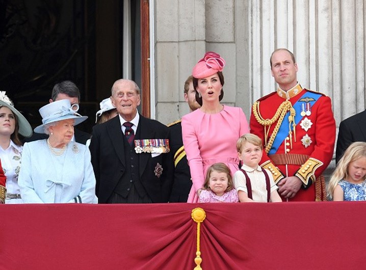 Rainha Isabel II durante parada Trooping the Colour