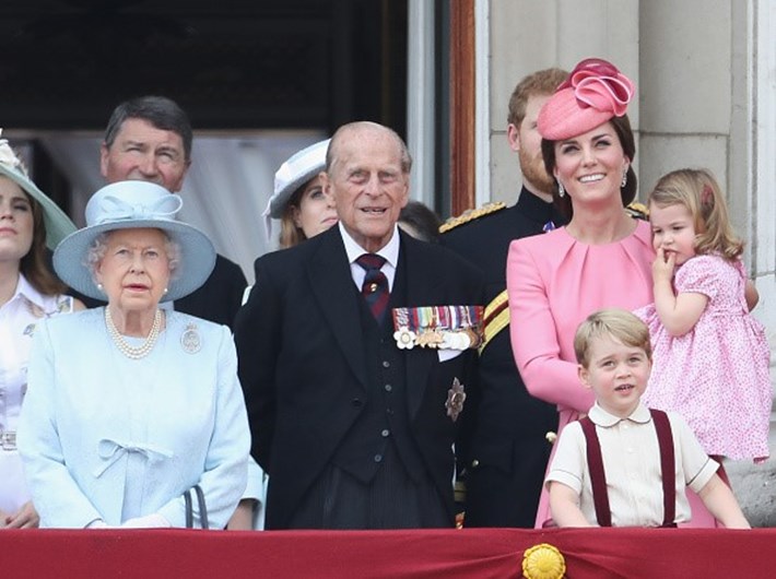 Rainha Isabel II durante parada Trooping the Colour