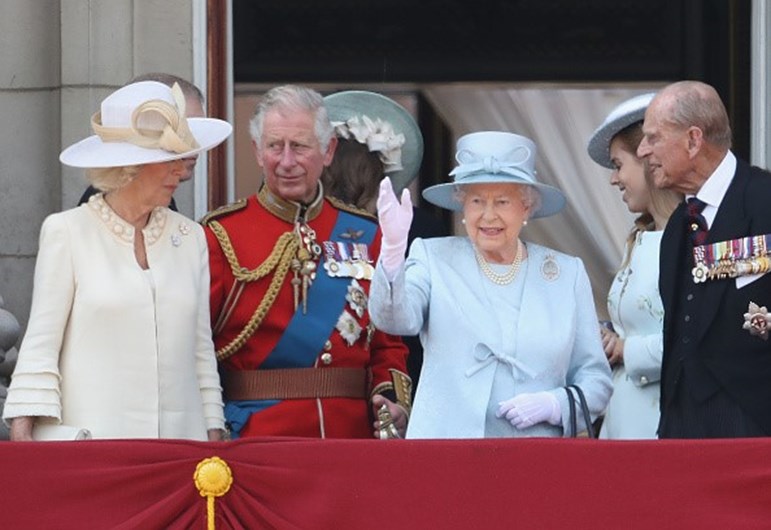 Rainha Isabel II durante parada Trooping the Colour