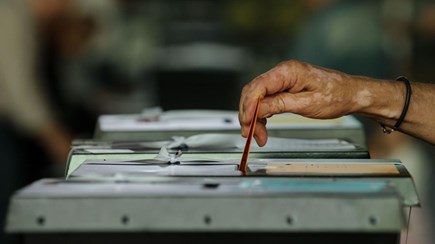 Candidato do CDS quer ensinar eleitores a andar à porrada