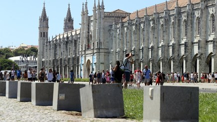 Lisboa já tem barreiras contra atentados