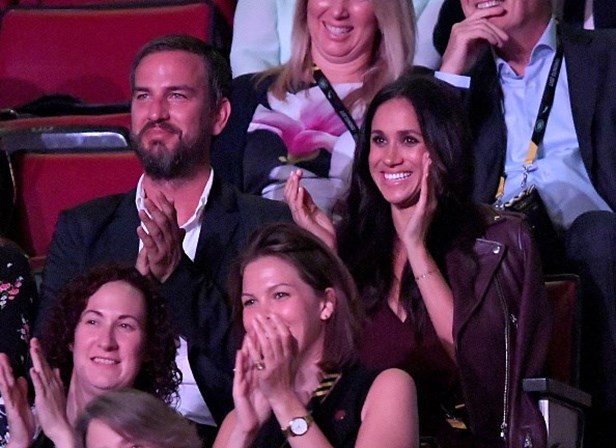 Harry e Meghan Markle aparecem juntos em público pela 1ª vez