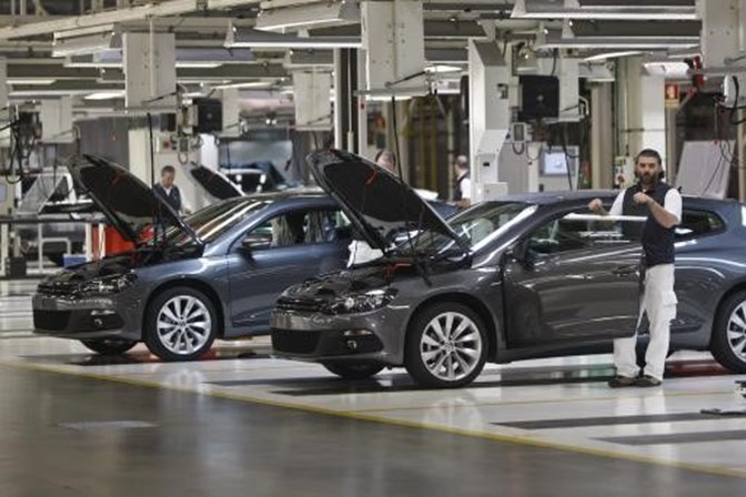 Retomadas negociações entre administração e trabalhadores da Autoeuropa