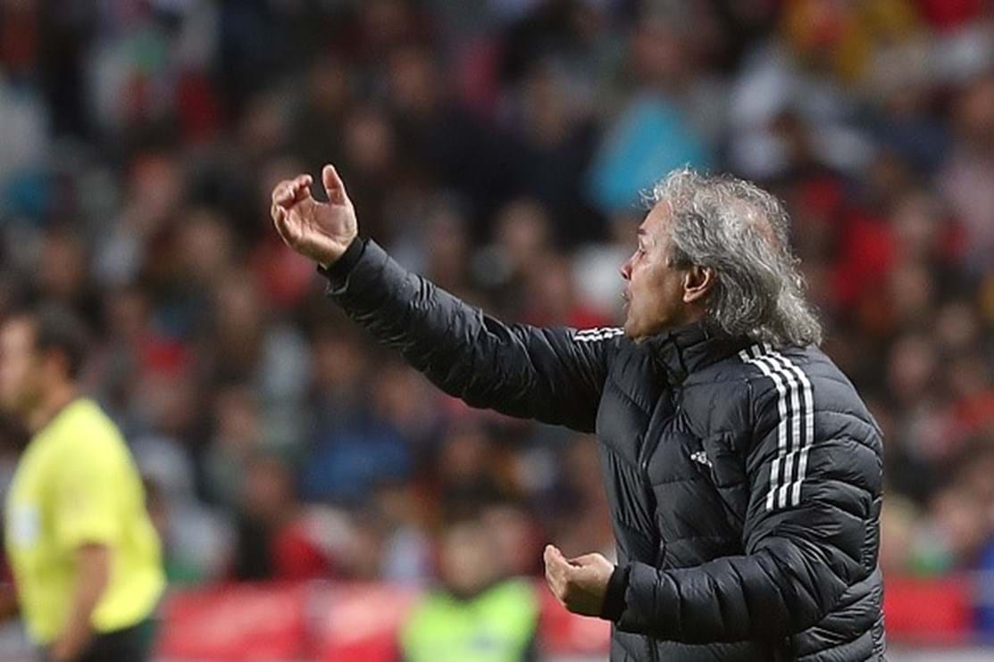 Rabah Madjer demitido da selecção da Argélia Desporto SÁBADO