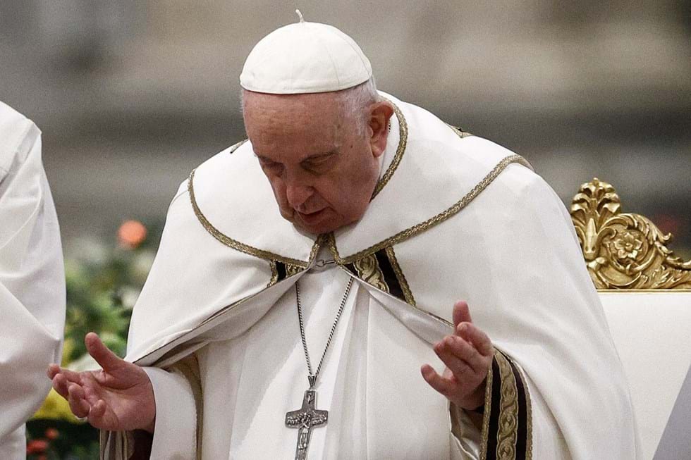 Vaticano Demarca Se De Responsabilidades No Custo Do Altar Palco Das