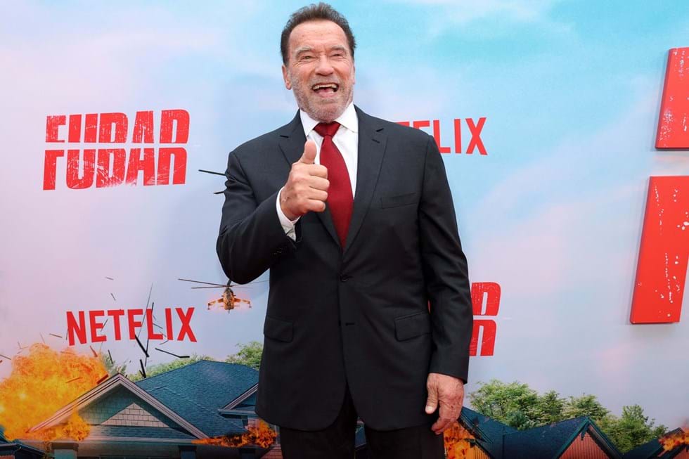 Schwarzenegger Retido Em Aeroporto Devido A Rel Gio De Mil Euros