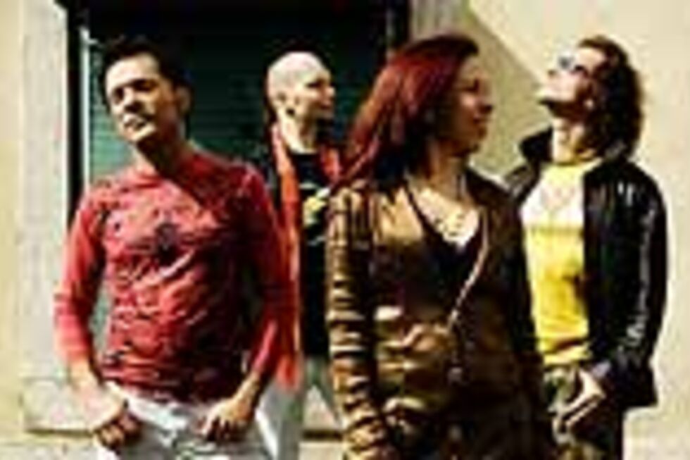 Couple Coffee & Band