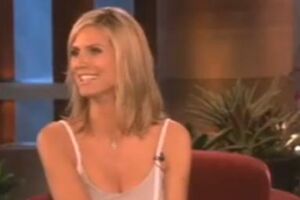 Heidi Klum despe-se em directo 
