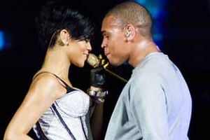 Chris Brown declara-se culpado