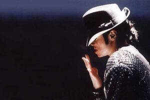 Michael Jackson enterrado no dia do anviersário
