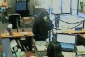 Cliente detém ladrão