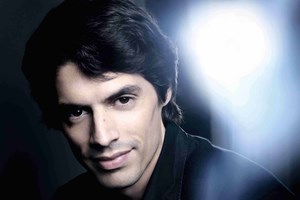'A Grande Magia' com Gonçalo Waddington inaugura programa da Culturgest