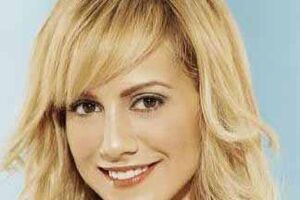 Actriz de 'Sin City' morre aos 32 anos 