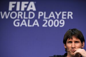 Perfil: Messi já é (quase) o Maradona