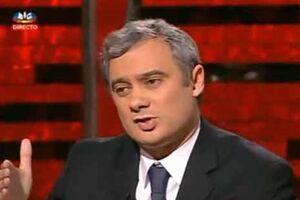 Mário Crespo entrevista Pedro Silva Pereira