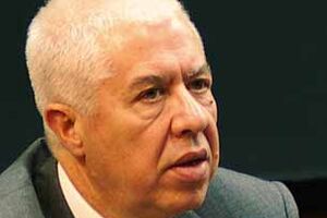 Teixeira dos Santos: "Sim, vou cortar na despesa" (COM VÍDEO)