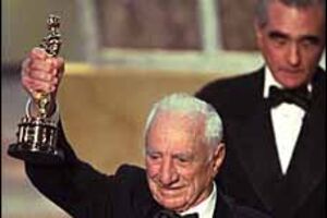 Homenagem a Elia Kazan dividiu Academia (vídeo)
