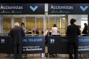 Reportagem: Bastidores da assembleia-geral da PT