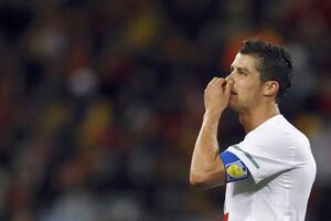 Ronaldo manda repórter para o c... e critica Queiroz (vídeo)