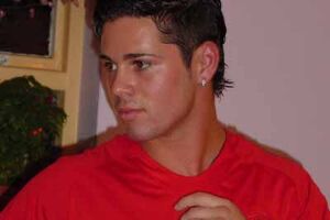 Sósia de Ronaldo cobra mil euros por foto (vídeo)