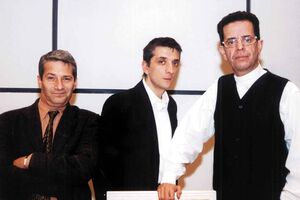 António Feio com Zé Pedro Gomes e Miguel Guilherme, elenco da peça 'Arte' (1998)