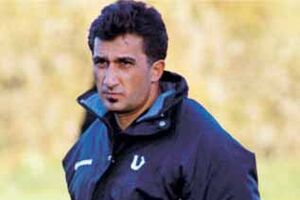 Treinador esfaqueado pelo irmão durante jogo (vídeo)