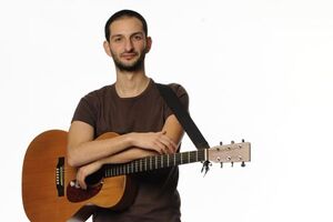 Nuno Prata interpreta 'Cala-te e Come"