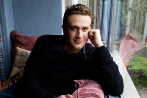 Jason Segel mostra a fotografia que o motivou a perder peso (vídeo)