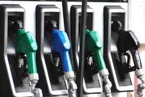 Gasolina e gasóleo mais baratos a partir de segunda-feira