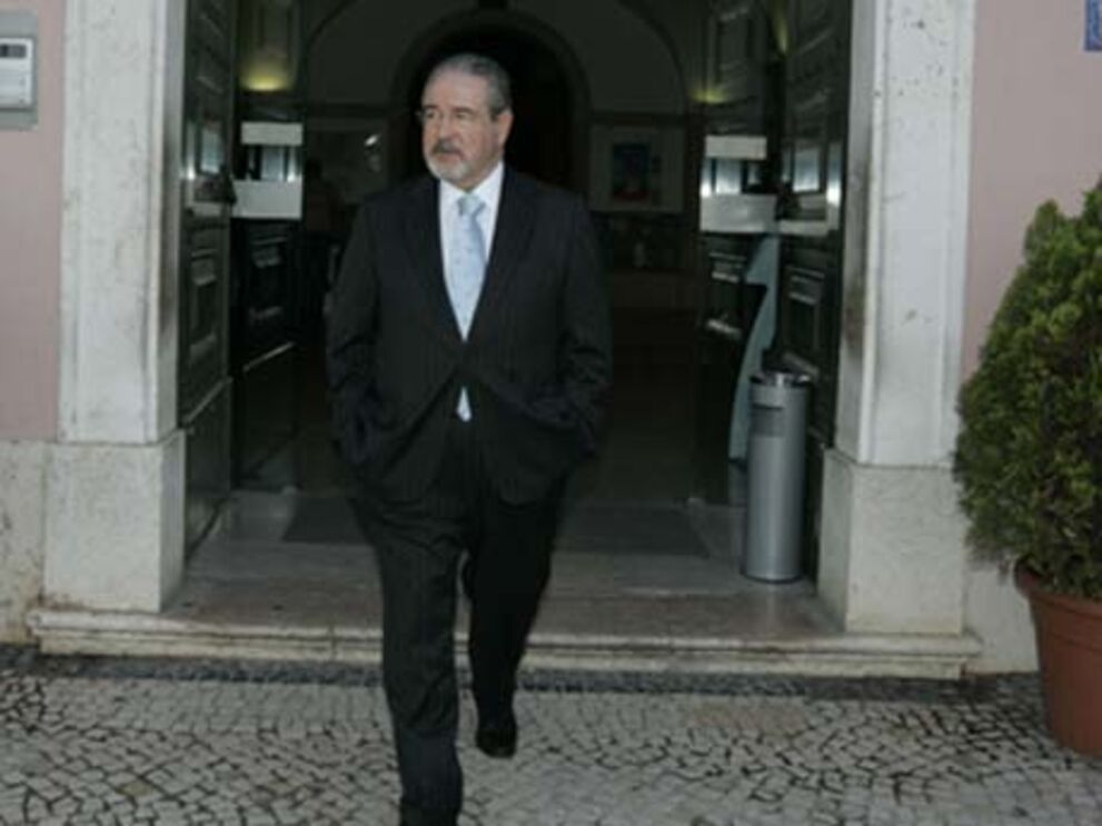 Magistrada de Oeiras pode mandar prender Isaltino Morais